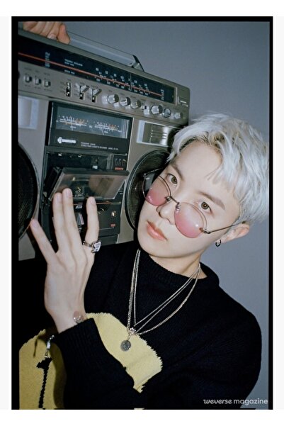 Universal Jhope Weverse Ξύλινη Διακοσμητική Αφίσα Κωδικός4222