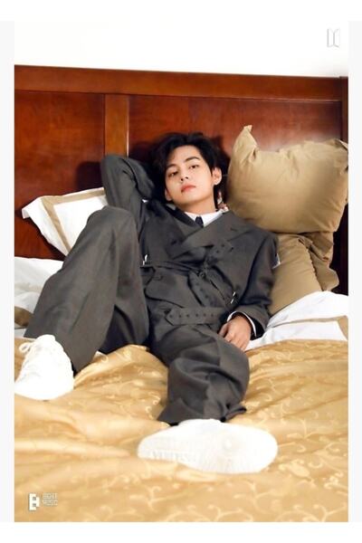 Universal V Kim Taehyung Concept Φωτογραφικός Πίνακας Ξύλινη Αφίσα Διακοσμητι...