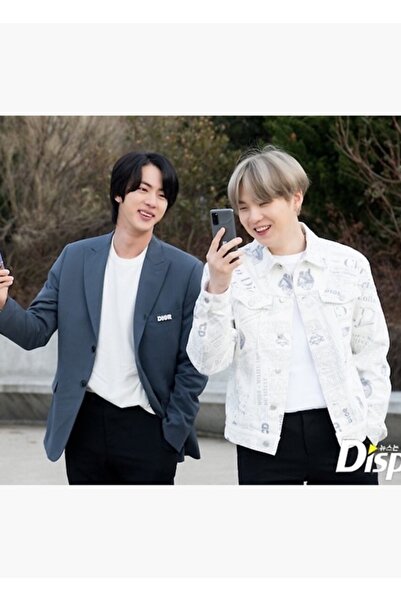Universal Bts Suga Jin Ξύλινη Αφίσα Τραπεζογραφίας Διακοσμητική Κωδικός4302
