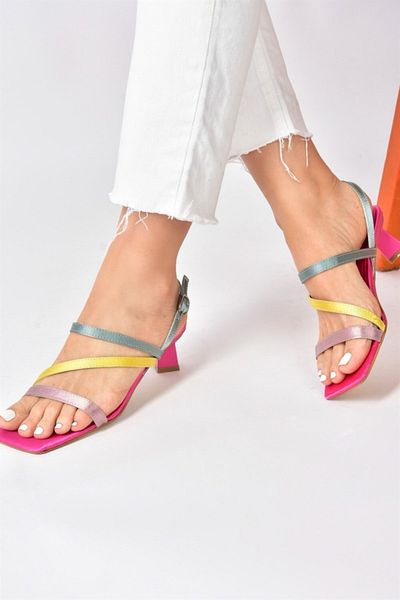 Fox Shoes Fuchsia/gelbe Damenschuhe mit Absatz aus Satinstoff M518067504