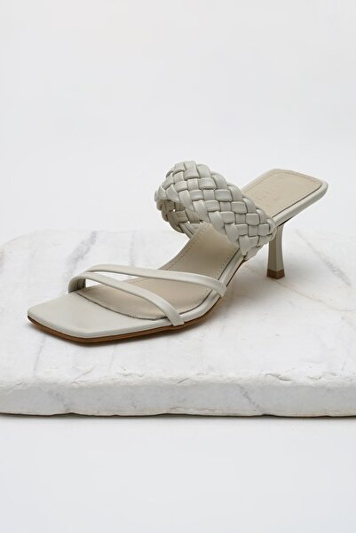 Mio Gusto Γυναικεία παπούτσια με τακούνι Petra Beige