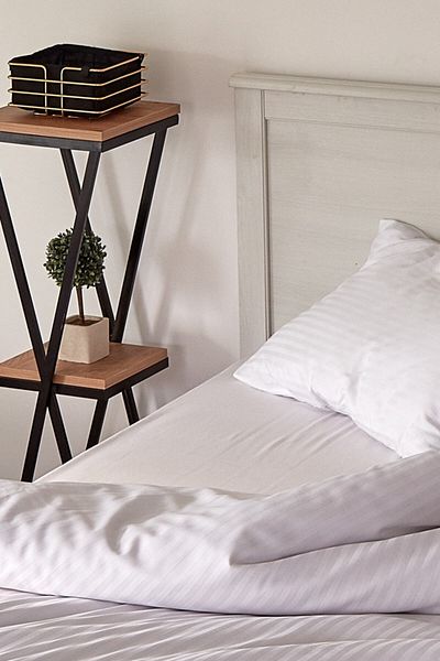 istanbul towel Double Luxury Hotel Bed Sheet (83 Wires)