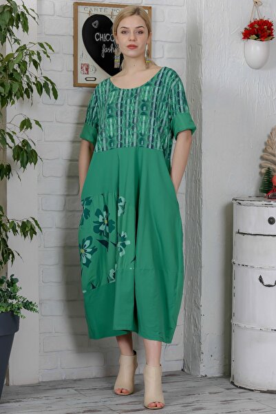 Chiccy فستان نسائي أخضر إيطالي منقوش هندسيًا بنقشة الزهور مع ستة جيوب منسوجة M10160000EL93655