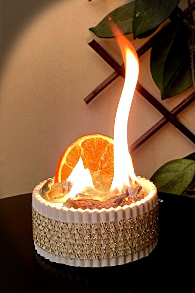 FANTASTİK SANAT ATÖLYESİ Lavanta, Adaçayı, Üzerlik Tütsülü Ve Porakallı, Vanilya Kokulu 200 150 Gram Soya Wax Mum