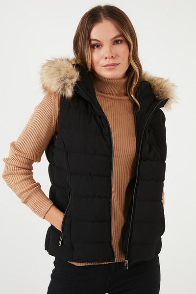 Lela Women's Black Furry Hooded Puffer Vest with Pockets 497جيا