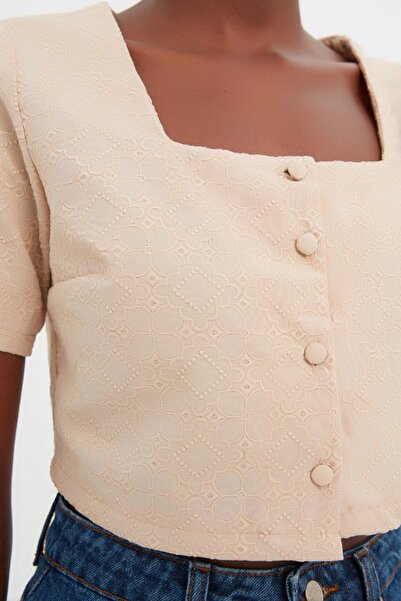 Trendyol Collection Béžová blůza TWOSS22BZ0506