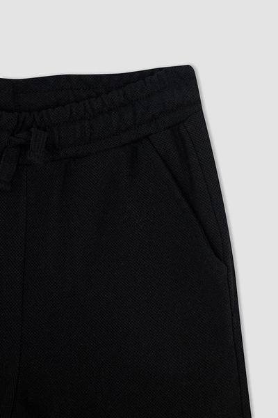 DeFacto Shorts - Schwarz - Mittlerer Bund