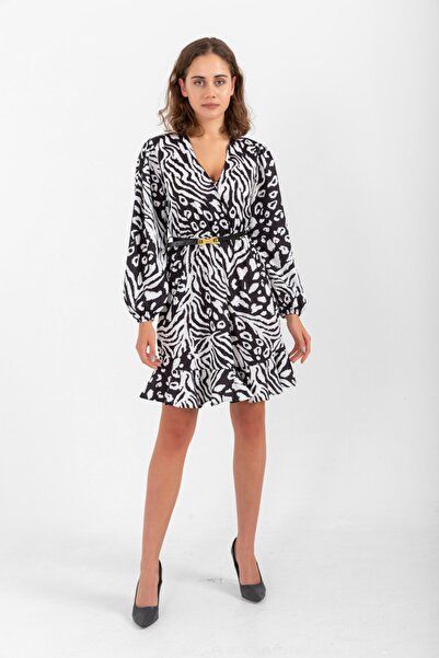 Swass Rochie cu curea cu model