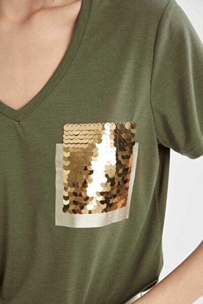 DeFacto Regular Fit V Yaka Kısa Kollu Tişört