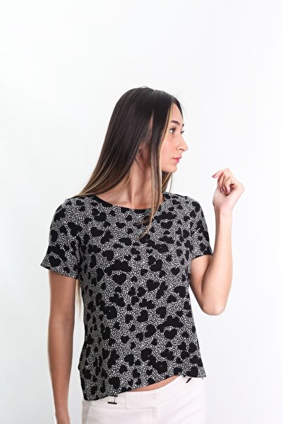 Blues Outlet Γυναικεία μπλούζα με μαύρη καρδιά