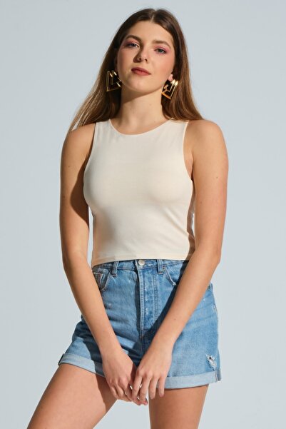 MD trend Women's Stone Strap Basic Crop Blouse