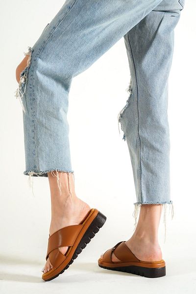 Taran Della Cross Comfort Slippers