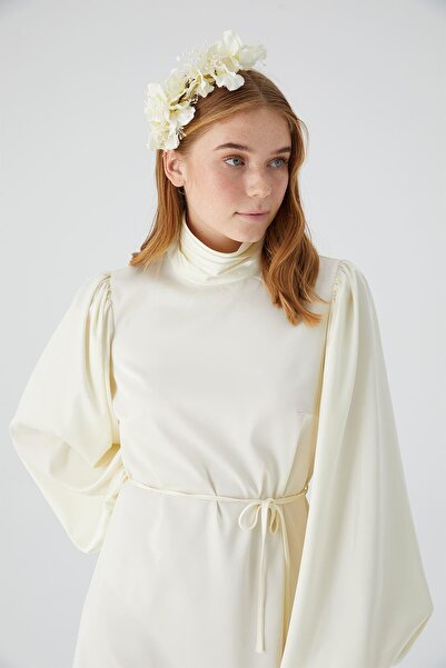 Manuka Satynowa suknia wieczorowa w kolorze ecru