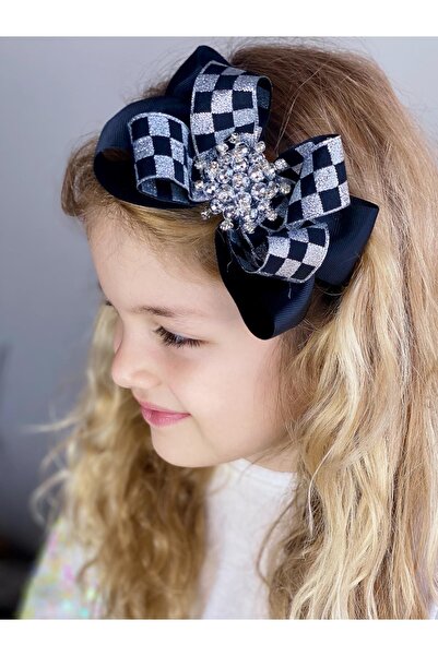 QUEEN AKSESUAR Broșă Dama Square cu piatră neagră argintie