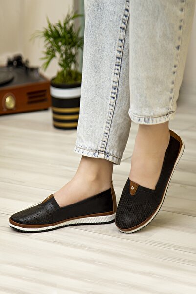 Ewen Tomm أحذية راقصة باليه نسائية يومية ناعمة ومثقوبة لتقويم العظام