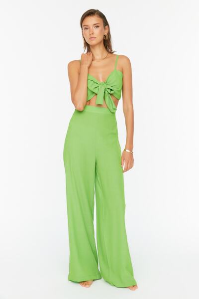 Trendyol Collection Zelená tkaná vázaná halenka Kalhoty Plážový oblek TBESS22AU0108