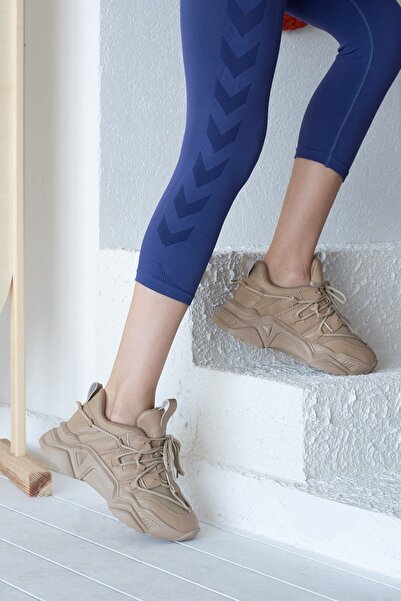 İnan Ayakkabı Women's Lace Detailed Sneakers