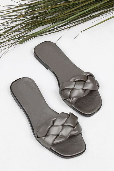 RENKLİBUTİK Silver Color Thick Braided Trend Slippers