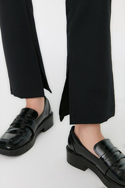 Trendyol Collection Černé Petite tkané kalhoty s vysokým pasem TWOAW22PL0243