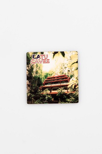 Dünyadan Hediyeler Malaysia Batu Caves Themed Wooden Coaster