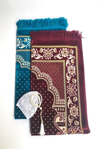 Kardelen Luxury Dodya Velvet Prayer Rug - For Wedding and Engagement Bundled (Powder, Turquoise), Rosary and Skullcap