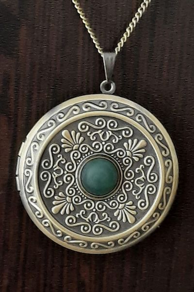 LADYMİRAGE Authentic Patterned Bronze Medallion Necklace