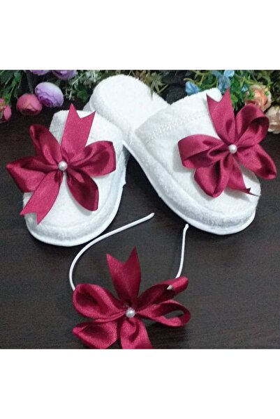 SÜSLÜTASARIM طقم تاج ونعال حمل للنساء باللون العنابي مع فيونكة كبيرة - طقم حم...