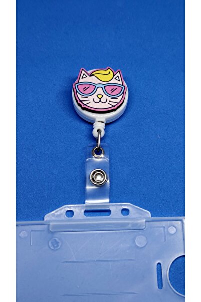 StormiStoretr Държач за значка с име „Коте с очила“ – Йойо