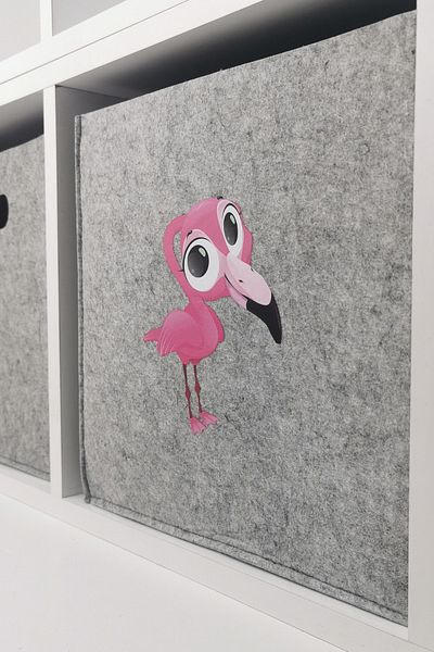 Art Bee Σετ Flamingo 3 - Καλάθι παιχνιδιών 30x30x30 cm και οργανωτής τσόχα για παιδικό δωμάτιο