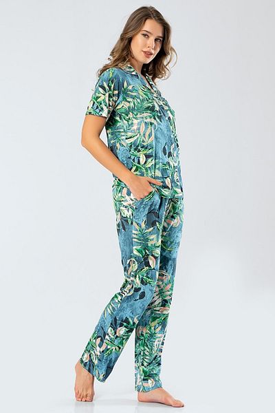 TÜREN Set de pijamale pentru damă - cu nasturi în față și pantaloni scurti