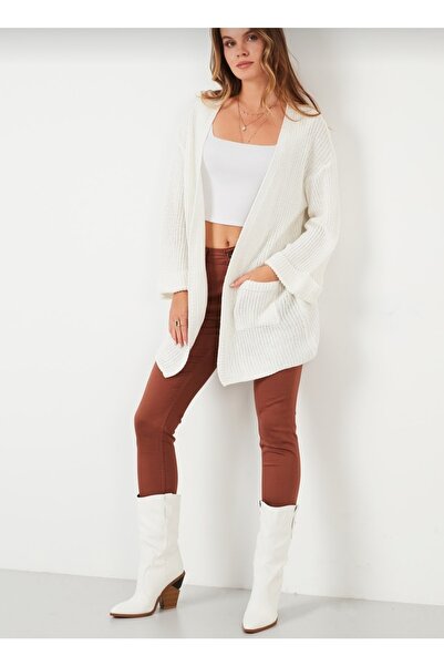 Nazende Stil Lässiger Ecru-Strick-Cardigan für Damen mit gefalteten Ärmeln und Taschen