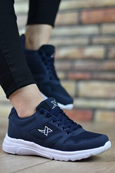XStep Новий сезон унісекс темно-сині легкі кросівки