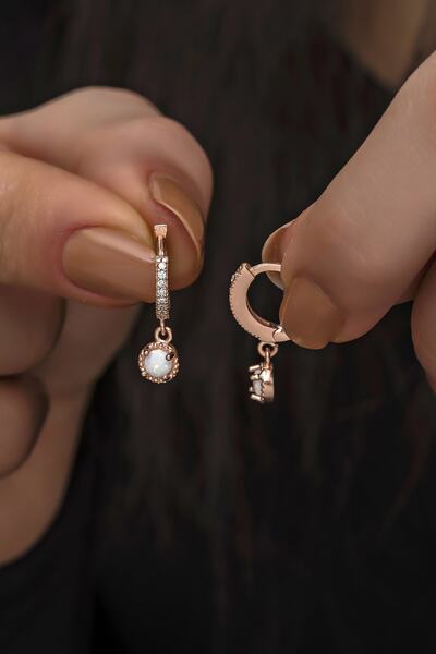 Nereze 925 Ayar Gümüş Rose Sallantılı Beyaz Opal Tektaş Küpe