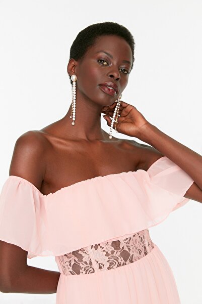 Trendyol Collection Τριαντάφυλλο αποξηραμένο με δαντέλα Λεπτομερές μακρύ βραδινό φόρεμα σε κοπή - TPRSS22AE0056