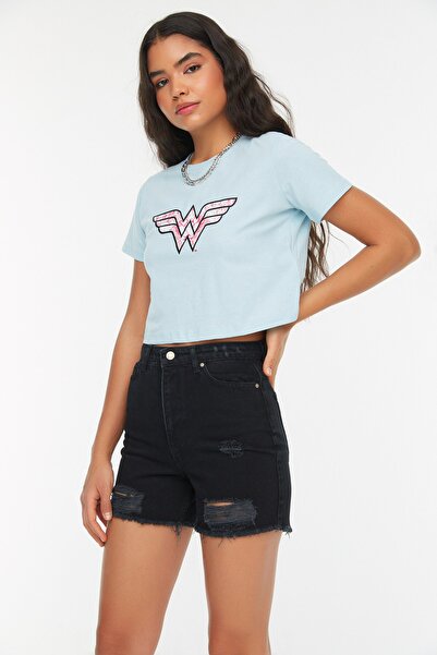 Trendyol Collection Černé džínové šortky s vysokým pasem TWOSS21SR0169