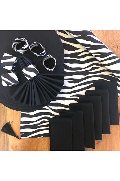 desen izmir American Serve, 6 Plates, 6 Napkins, 6 Napkin Rings and Runner Zebra