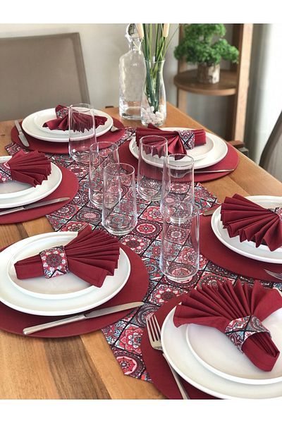 desen izmir American Service, Χριστουγεννιάτικο τραπέζι, Claret Red Ceramic 6 πιάτα, 6 χαρτοπετσέτες 6 δαχτυλίδια χαρτοπετσέτας και Runner Tk4