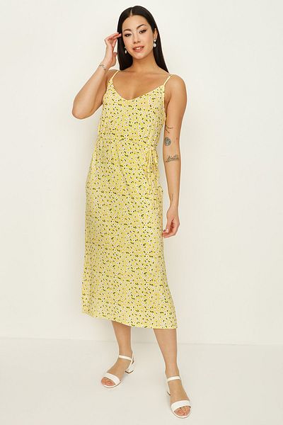 Select Moda Rochie galbenă de damă cu decolteu în V cu fantă laterală