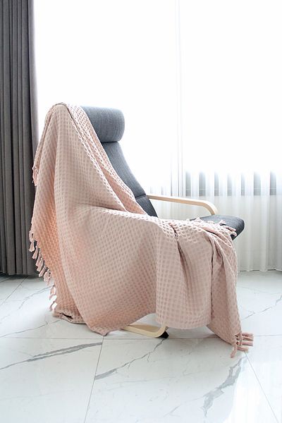 Lucy and Home Pink Sofa Shawl / TV Cover / Throw 130x170 Cm (Fringe Included)
