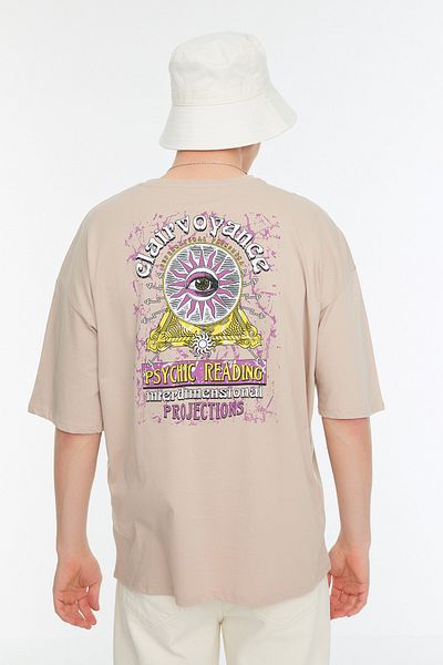 Trendyol Collection Mystisches, bedrucktes, weit geschnittenes Baumwoll-T-Shirt – TMNSS21TS0384