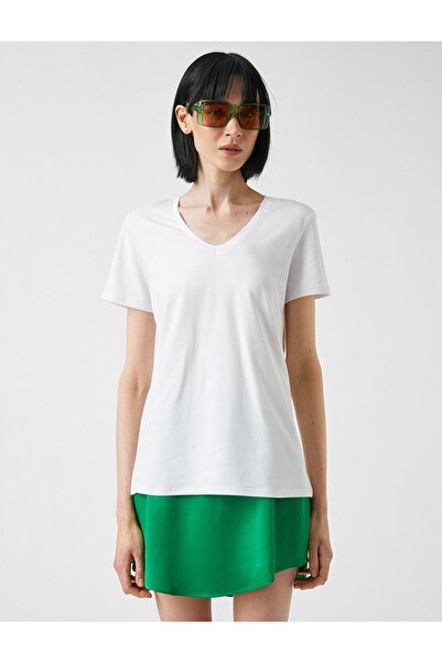 Koton Βασικό T-shirt με κοντό μανίκι με λαιμόκοψη