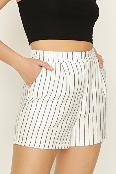 Select Moda Γυναικείο Μίνι Σορτς Εκρού Ριγέ