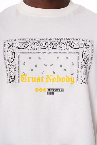 Ghetto off limits Trust Nobody - White T-Shirt