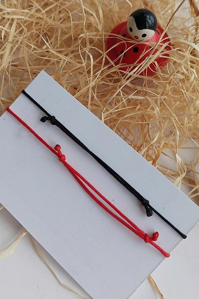 TAKIMAKI Blue Mini Beaded Black And Red Rope Bracelet Friend Luck Wish Bracelet