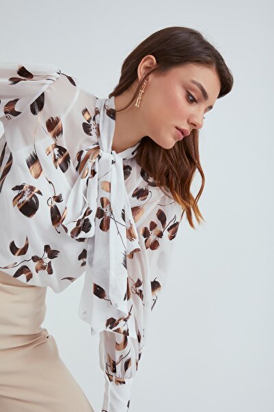 Sateen Yaka Bağlama Emprime Bluz - Ekru