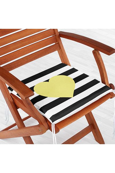 Realhomes Modern Heart Patterned Digital Printed Zippered Chair Cushion