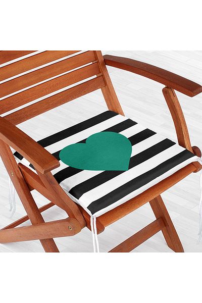 Realhomes Modern Heart Patterned Digital Printed Zippered Chair Cushion