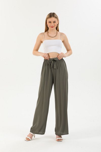 Bukamiss Women's Green Viscose Woven Trousers