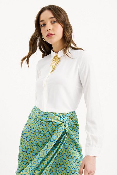 Sateen Cămașă simplă cu accesoriu de lanț - Ecru
