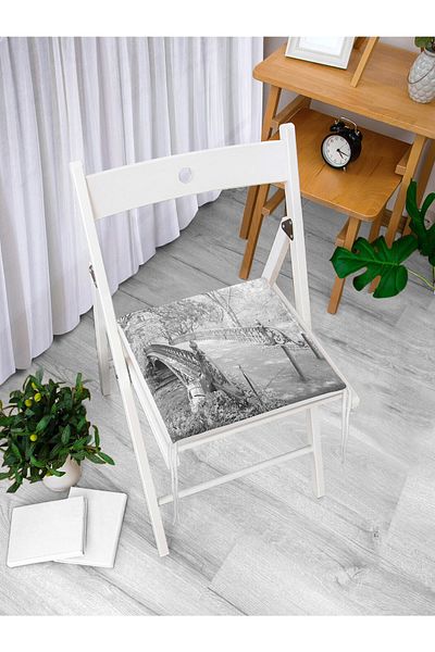 Realhomes Black and White Bridge Patterned Digital Printed Modern Zippered Chair Cushion